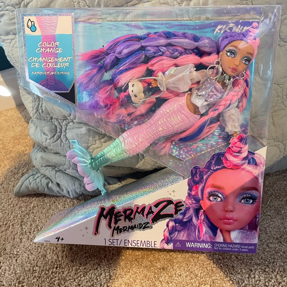 NIB Mermaze Mermaidz Kishiko Color Change Doll